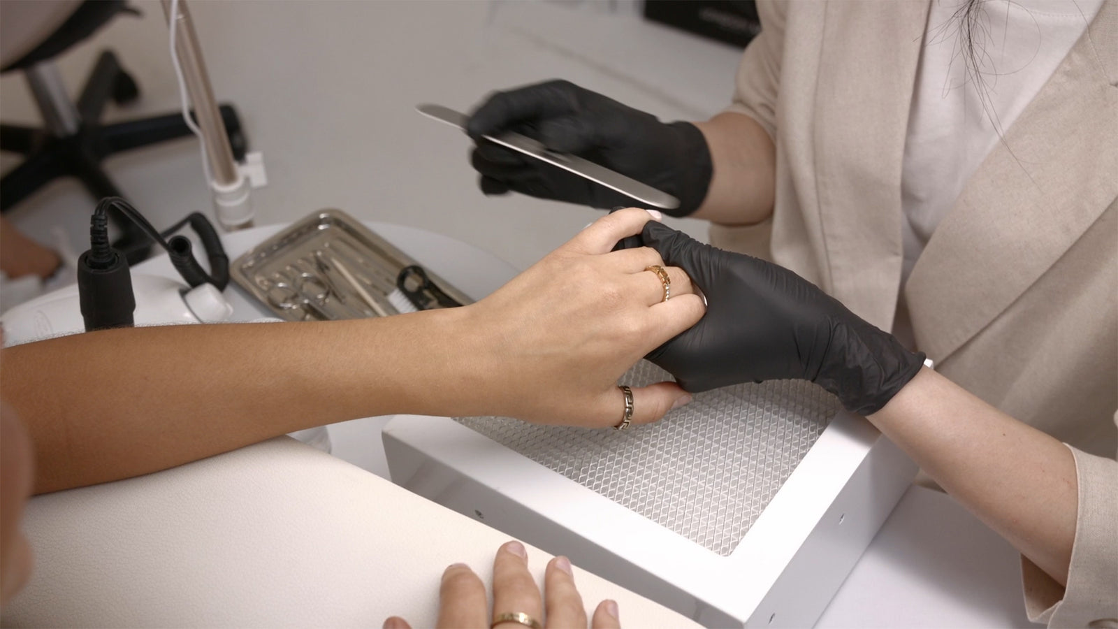 What's the Best Way To Remove Gel Polish Without Damaging My Nails? | Miss Dolla