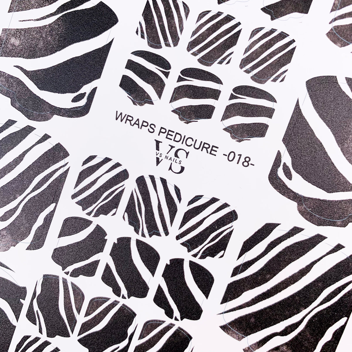 VS pedicure wraps 018 nail wraps from the brand for nail polisher in UK Miss Dolla.